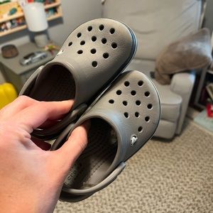 Toddler size 7 crocs 🐊. GUC